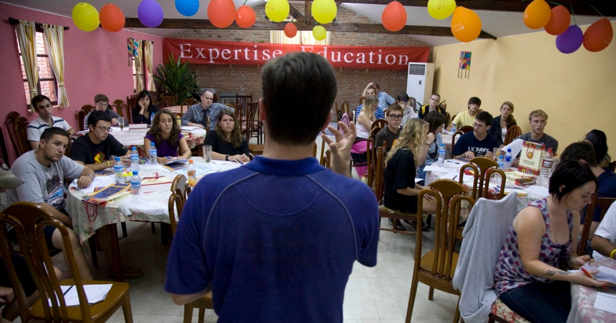 www.voanews.com